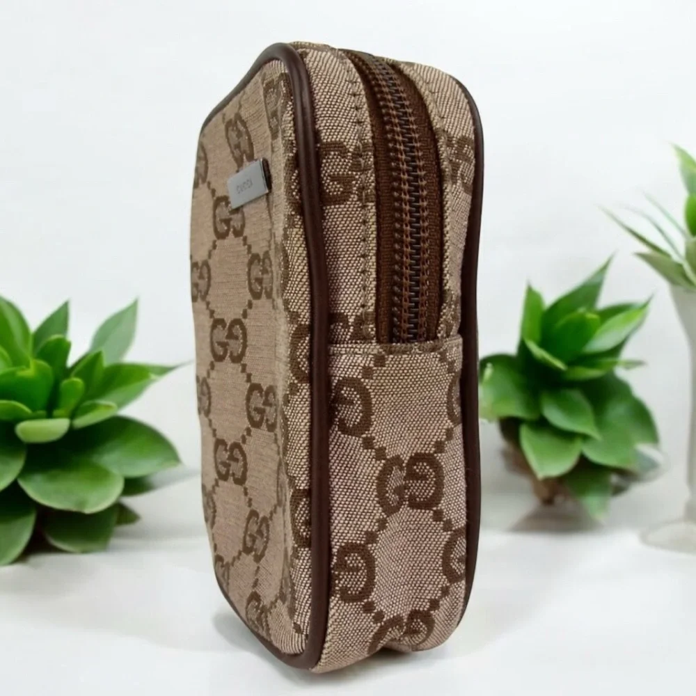 Gucci brown reasonable material