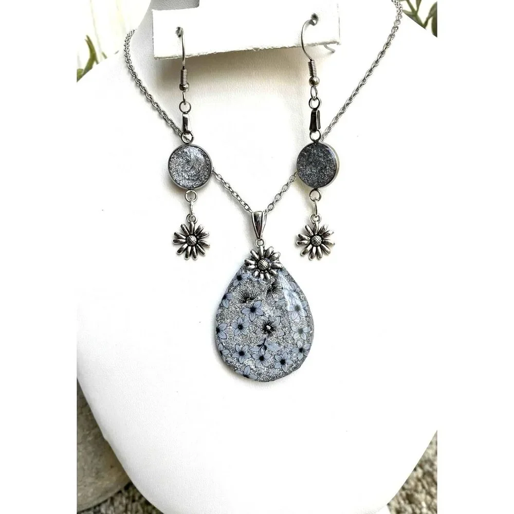 Handmade Resin Silver Glitter Floral Teardrop Necklace & Earring Set