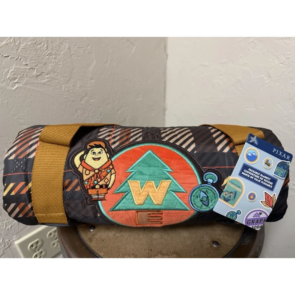 2024 Disney Parks Pixar Up Russell Packable Blanket (66