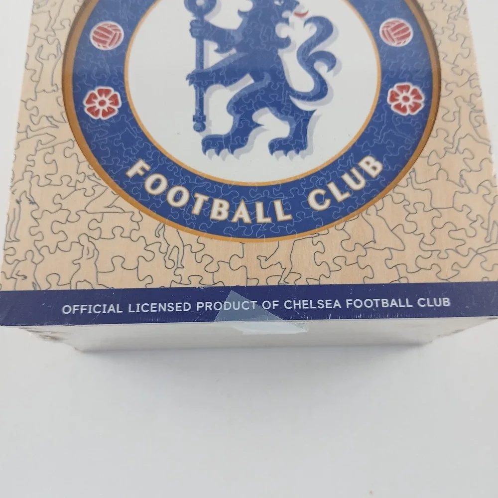 2022 Chelsea FC Iconic Crest Wooden Puzzle + Stamford Bridge Puzzle Set New