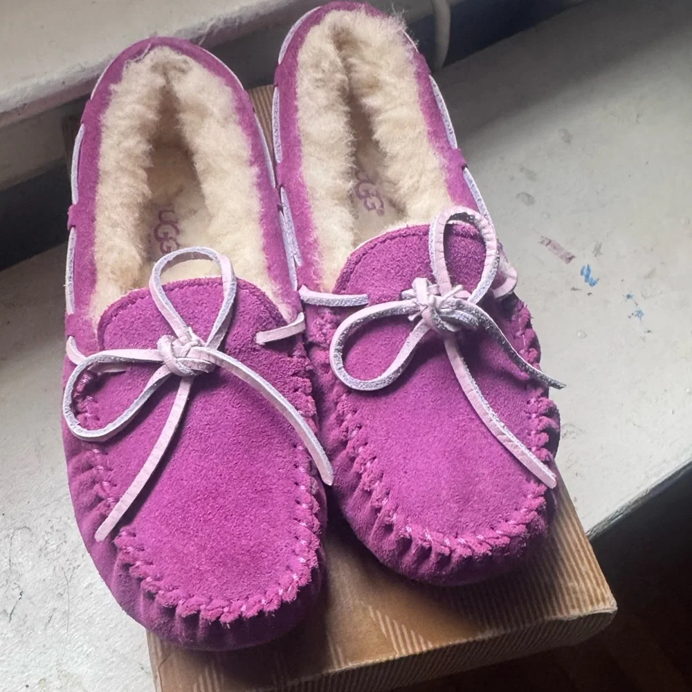 UGG never worn