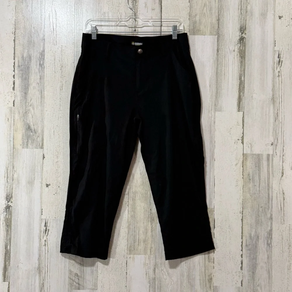 Khombu Women's Black Cargo Shorts