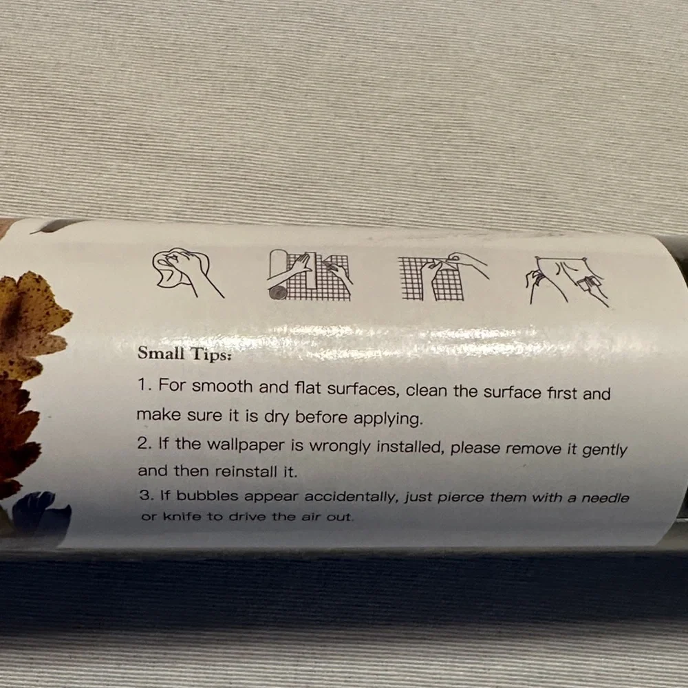NWT, Heroad, Black and Gold Floral Vinyl Peel and Stick Wallpaper Roll