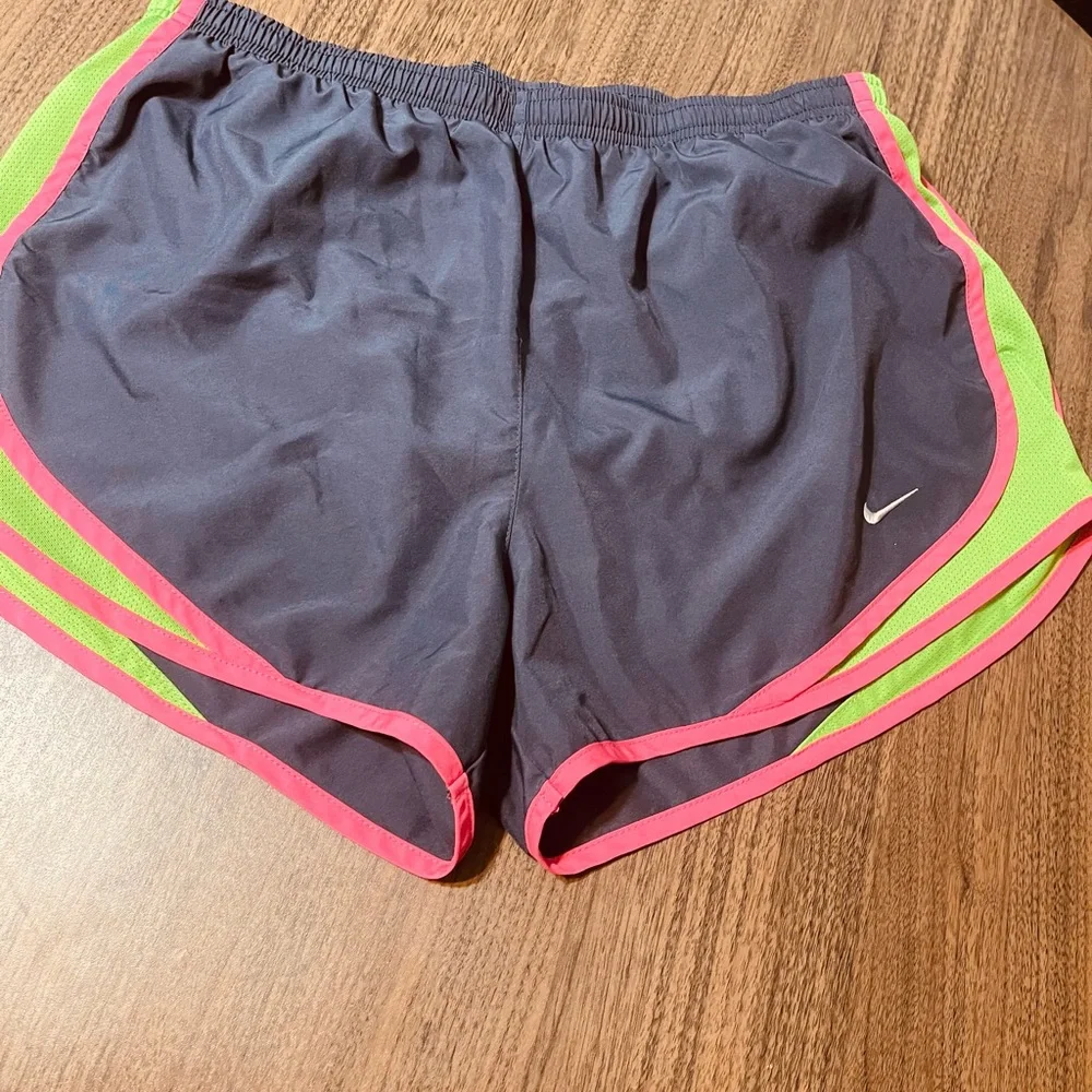 Nike pink trim