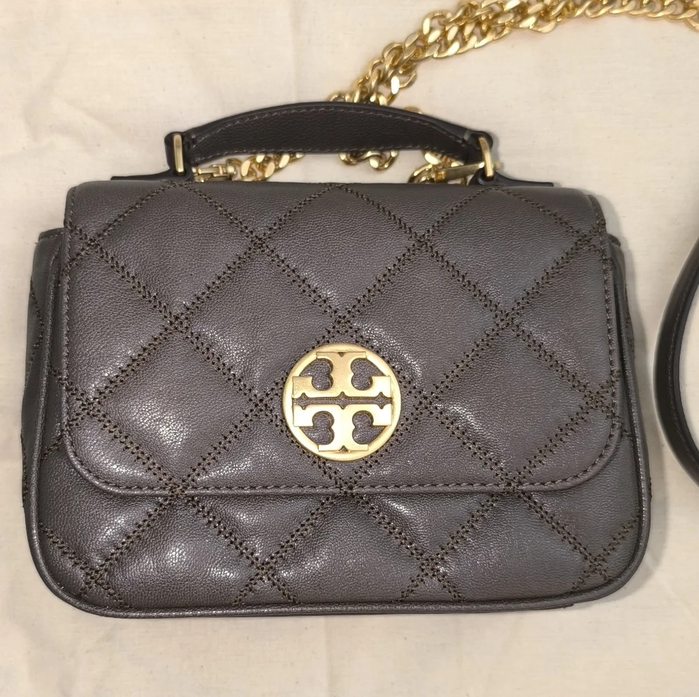 Tory Burch practical it handle