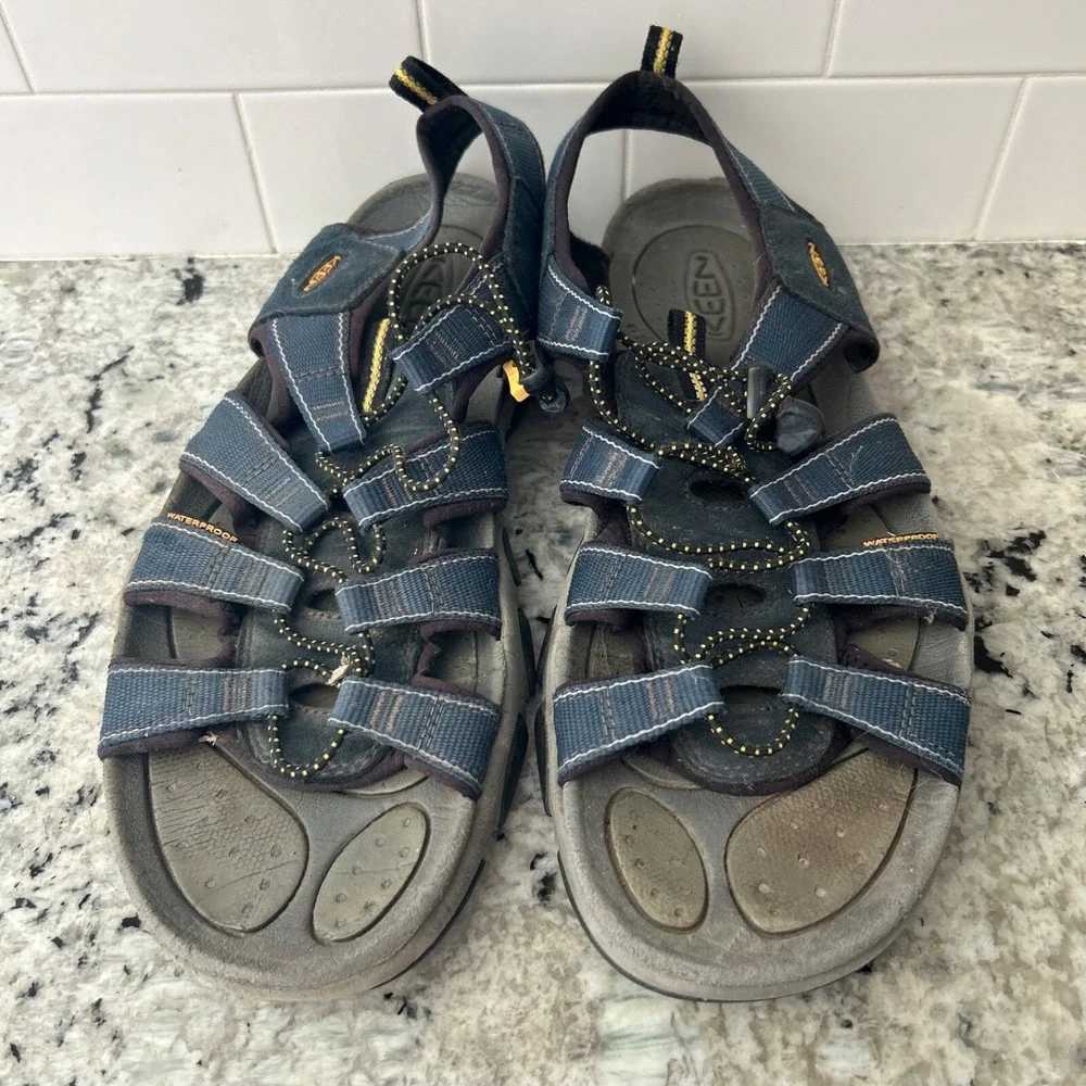 Keen hit outdoors