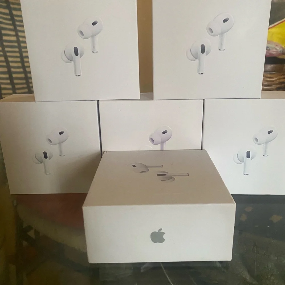Apple AirPods Pro 2 ANC W/ Box & Charger