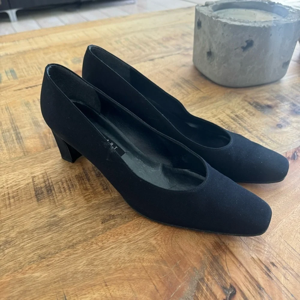 stuart weitzman