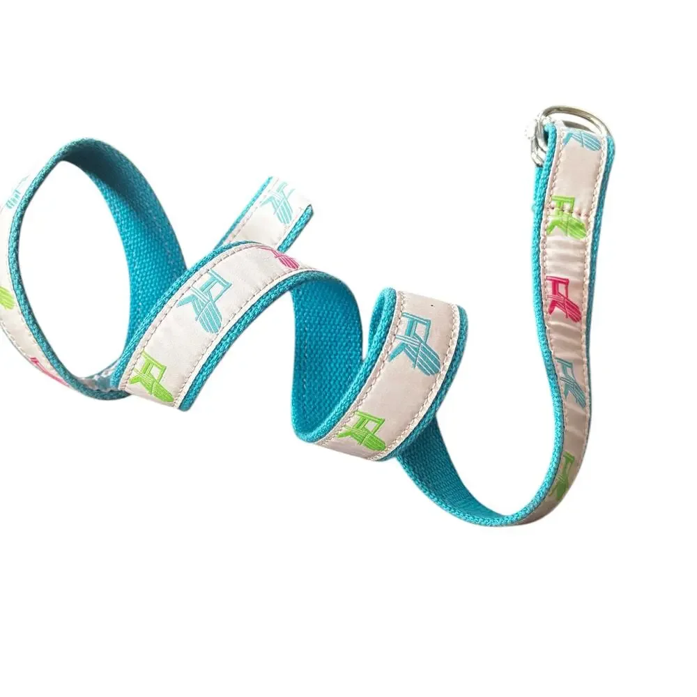 Douglass Paquette beach adjustable closure