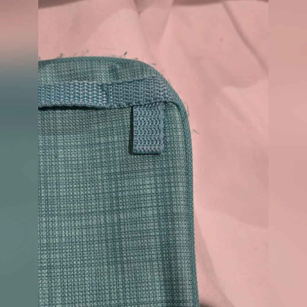 thirty-one teal zip