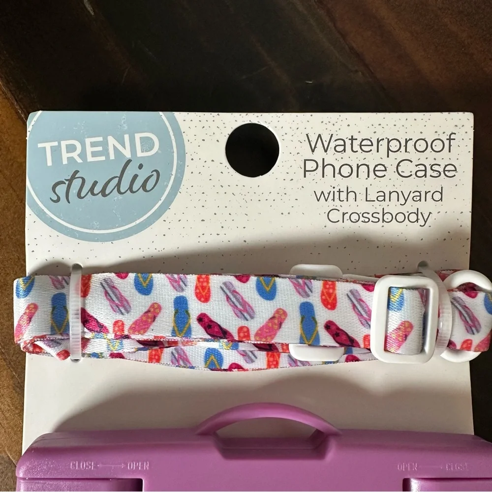 Trend Studio Waterproof Phone Case Crossbody Lanyard Fits Phones Up To 7 Pink
