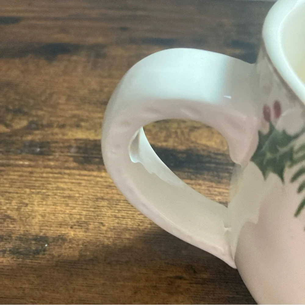 Pier One  Winter's Wonder Mug Mint Condition