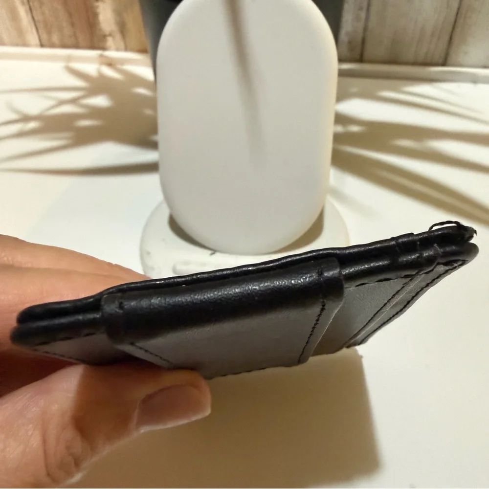 Fine Life slim leather