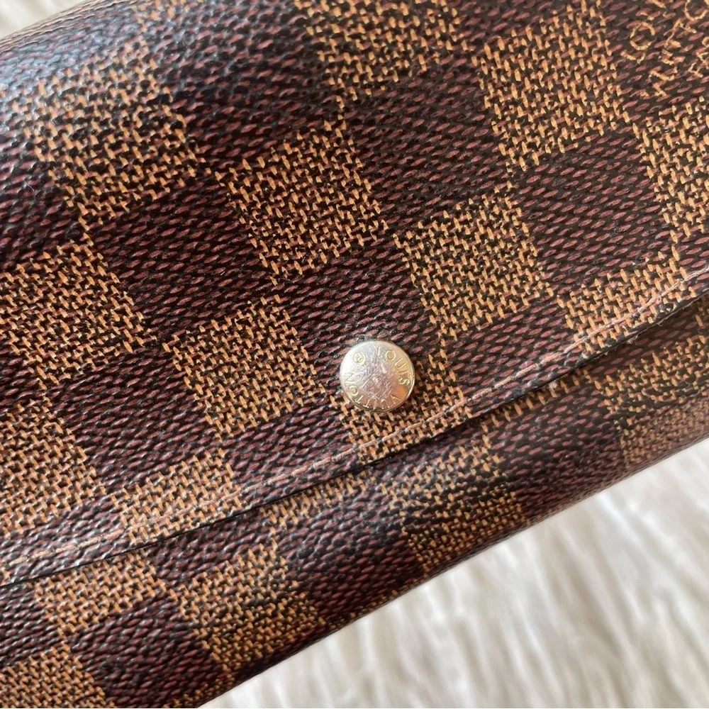 Louis Vuitton Brown Damier Ebene Emilie Continental Wallet Snap Closure 2013 OS