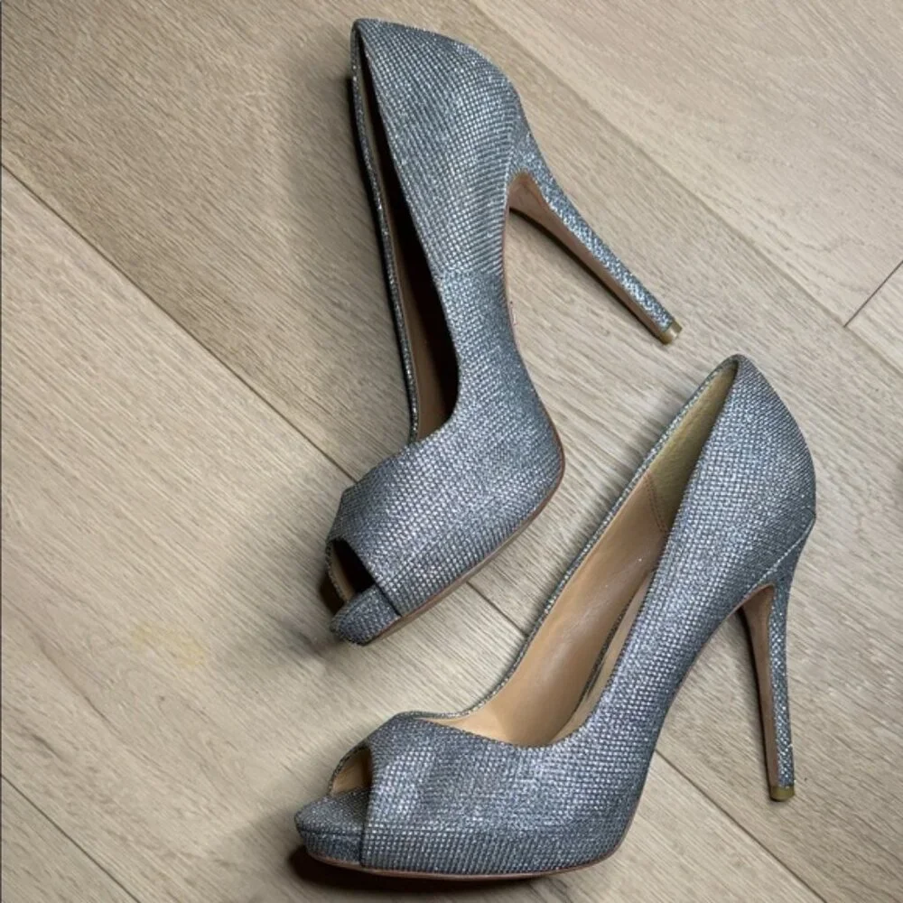 Badgley Mischka glittering gorgeous