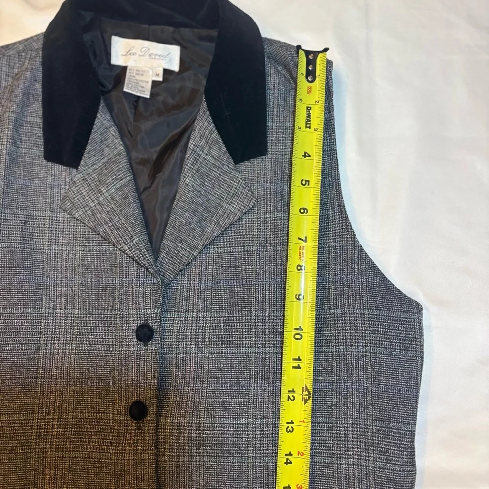 Lee David sophisticated finished