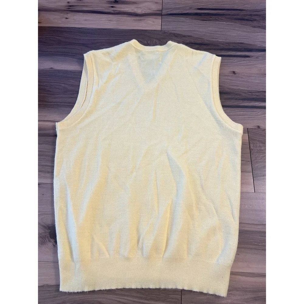 Vintage Le Tigre Sweater Vest XL Yellow V Neck Tiger Logo Made in USA Golf