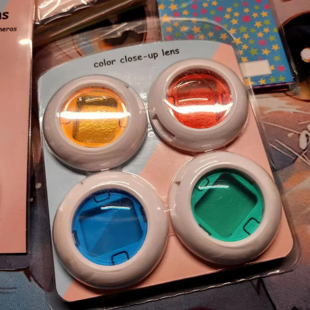 Polaroid mini lens