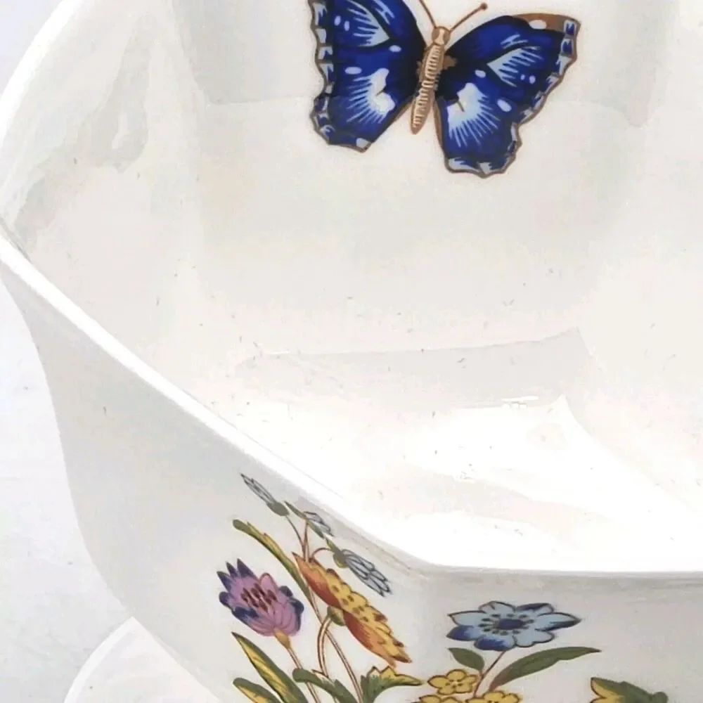 Aynsley this exquisite