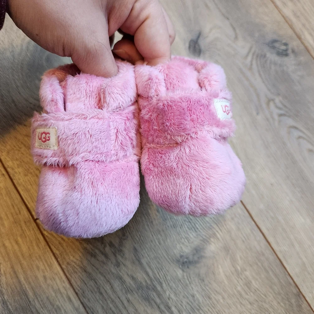 UGG worn once