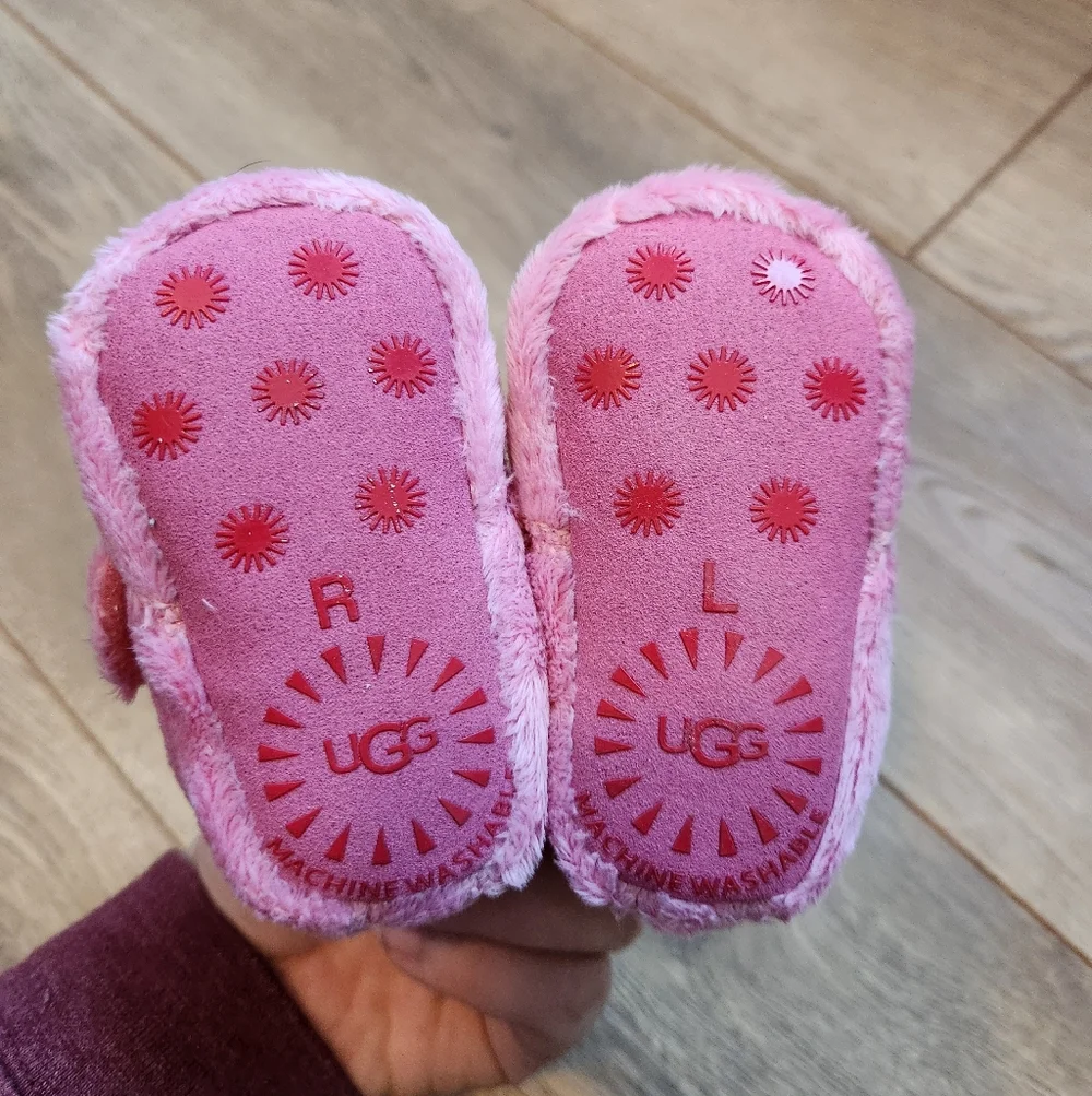 UGG worn once
