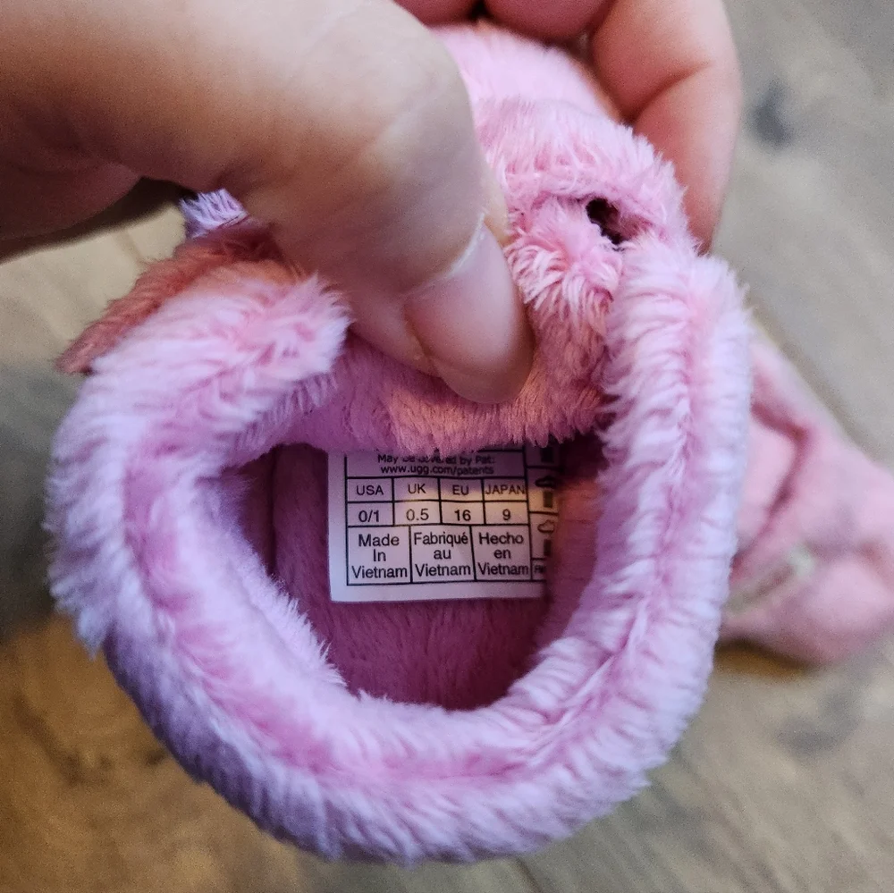 UGG worn once
