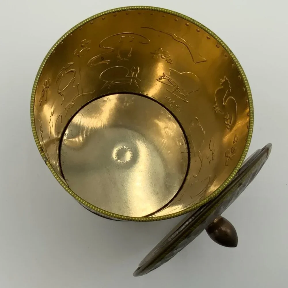 Daher vintage decorative