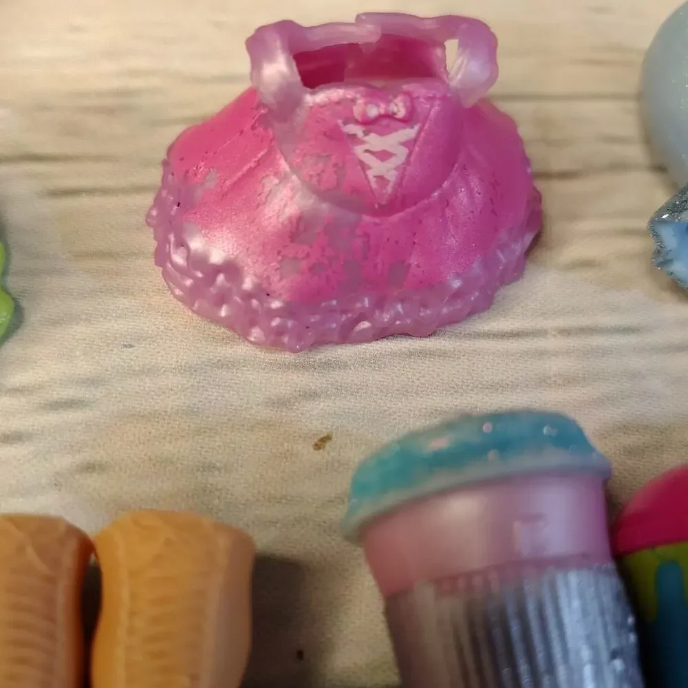 LOL OMG Surprise Dolls and Accessories Lot Cups Clothes