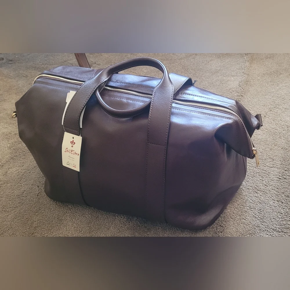 N/A zip duffel
