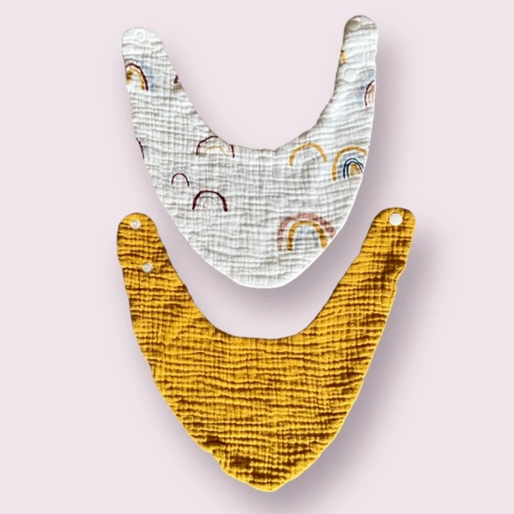 N/A scarf bib