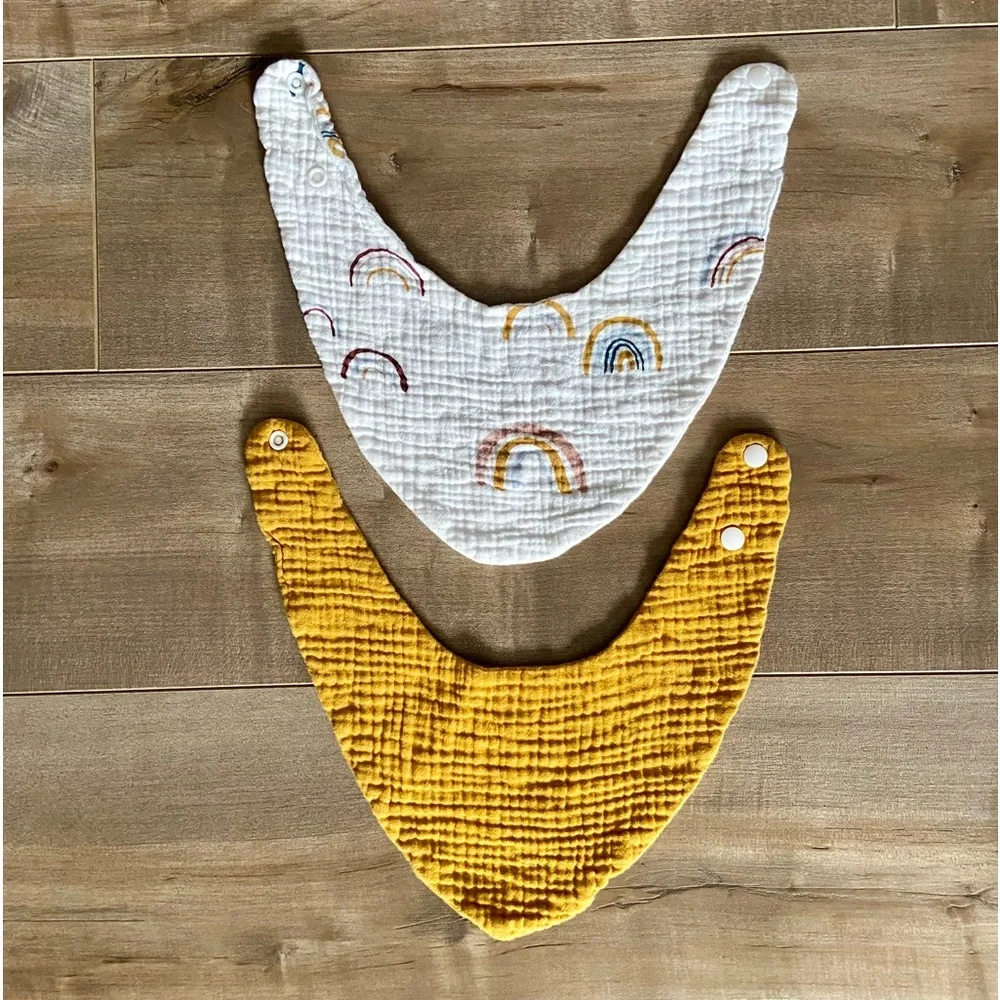 N/A scarf bib