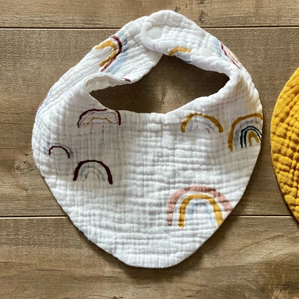 N/A scarf bib