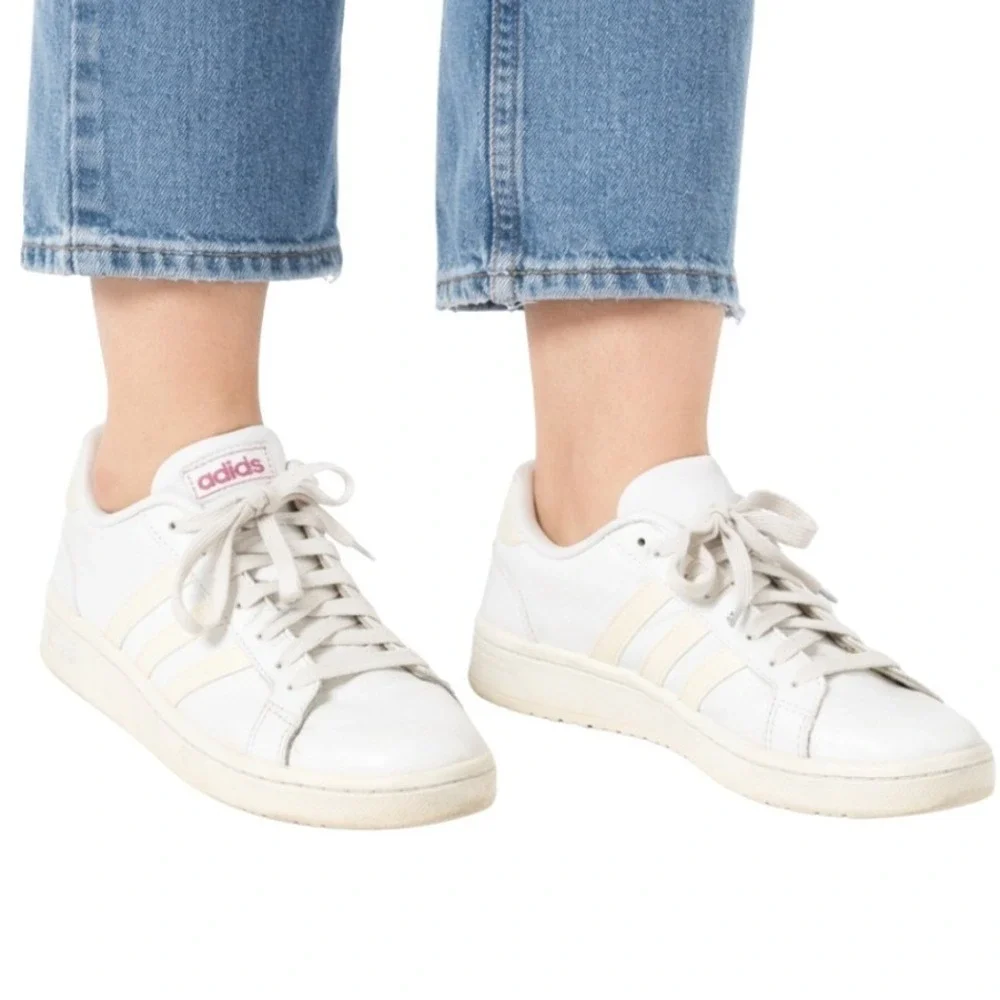 Adidas Grand Court Womens White Iridescent Classic Sneakers Cloudfoam Size 7.5
