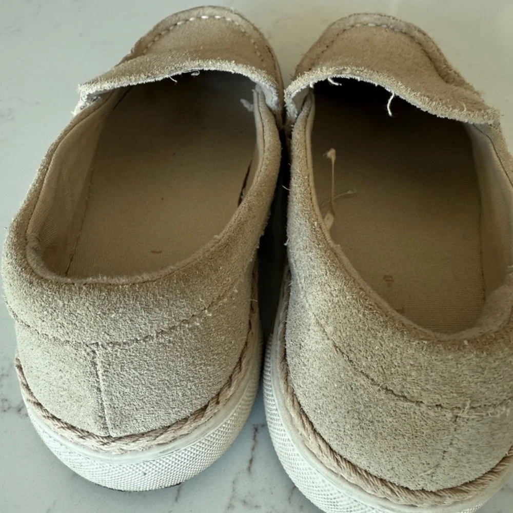N/A comfortable stylish