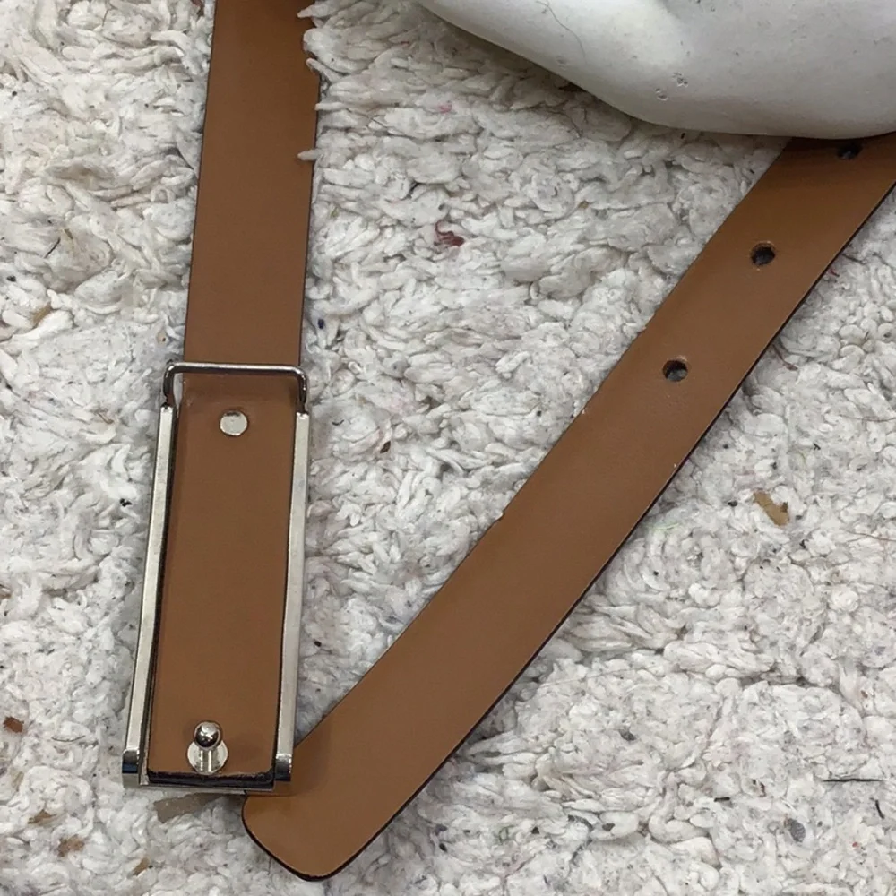 Harold Powell dark brown croc embossed leather belt L