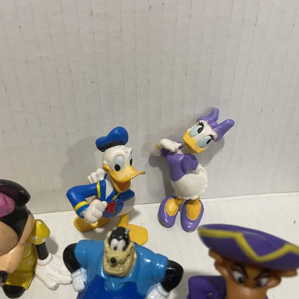 Lot of 9 Mixed Disney PVC Cake Toppers Mickey Minnie Donald Daisy Goofy Pirate