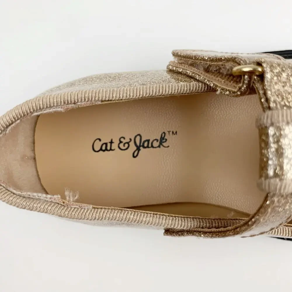 Cat & Jack hook like