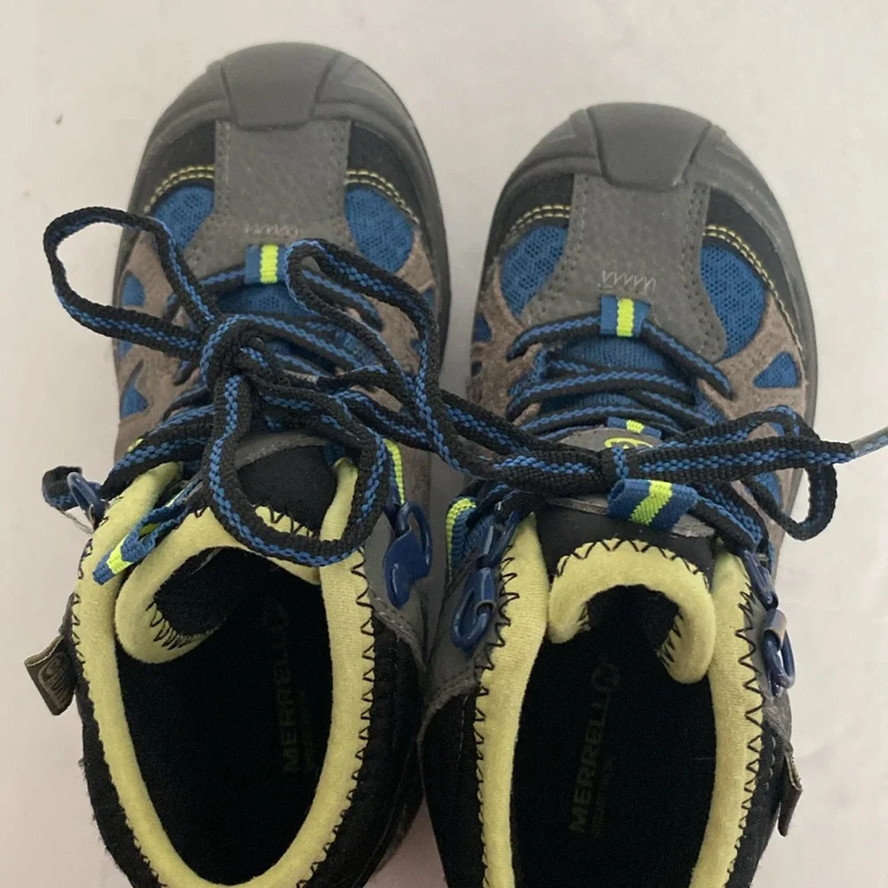 Merrell Kids Outdoor Adventure Apra Mid WTPF Boots- Green and Gray