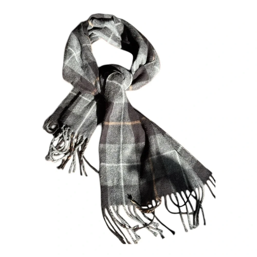 N/A black gray