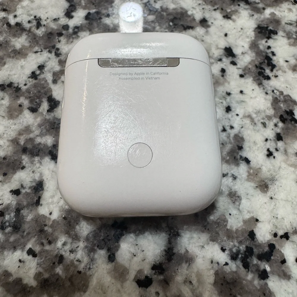 Apple wireless earbuds