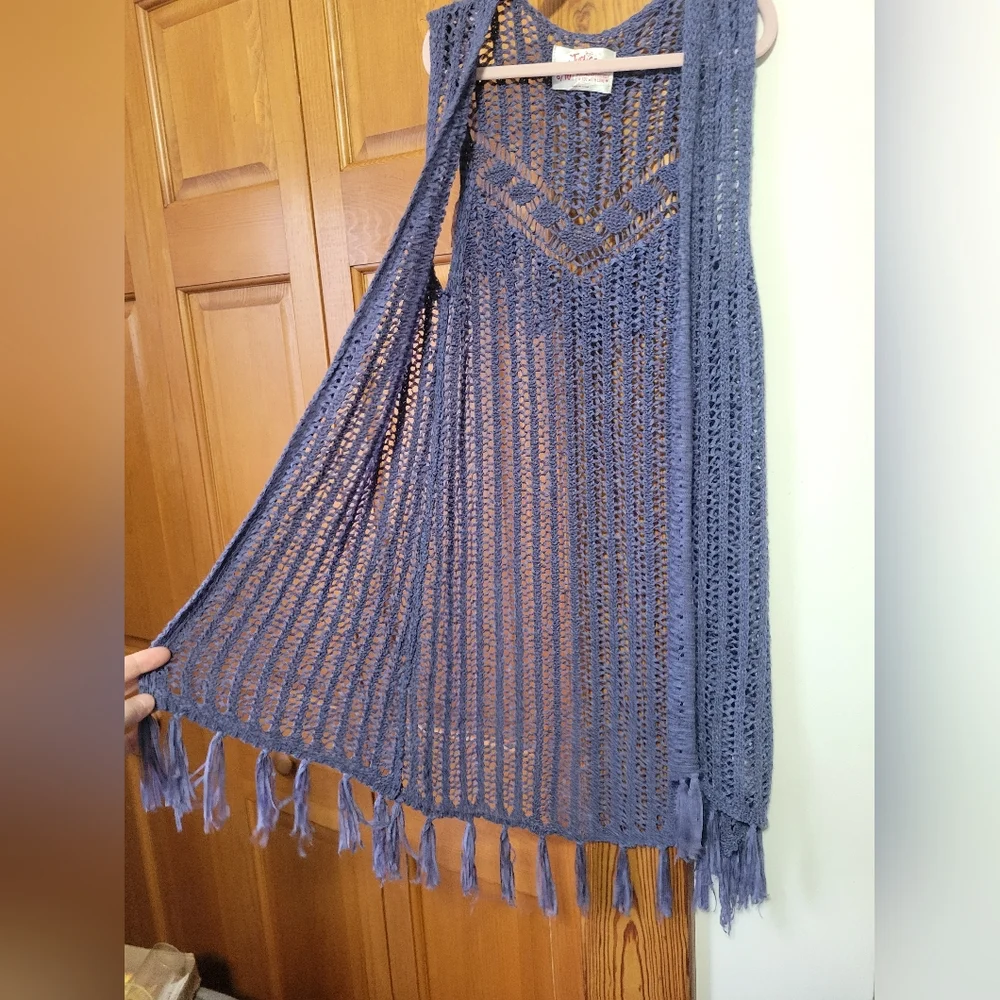 Girls Justice Long Crochet Knit Fringe Open-Front Vest Cardigan Dusty Blue 8/10