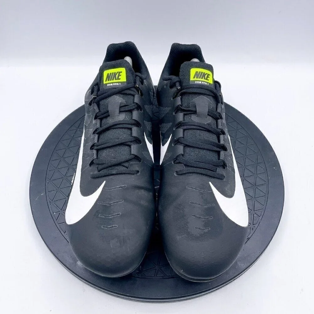 Nike rival size
