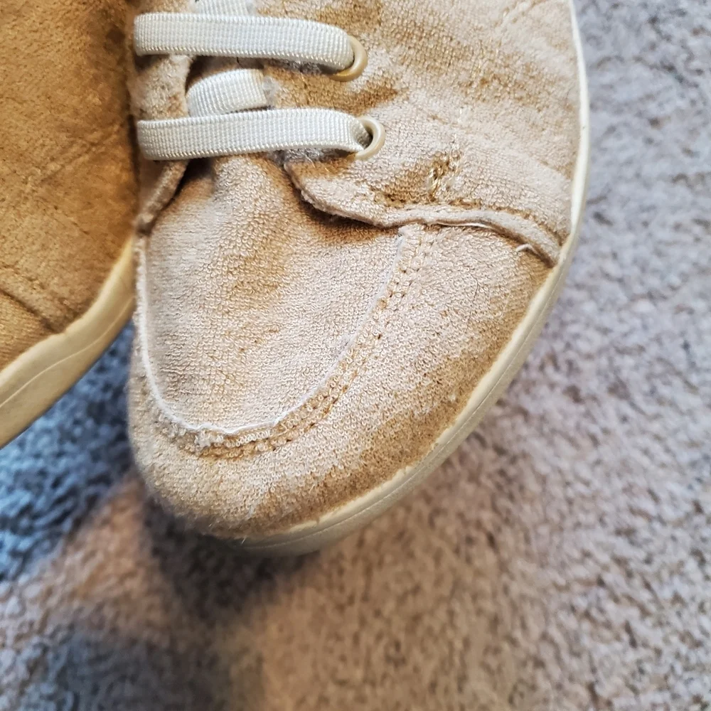 Vionic Beach Tan Terry Cloth Mule Style Sneakers Size 8