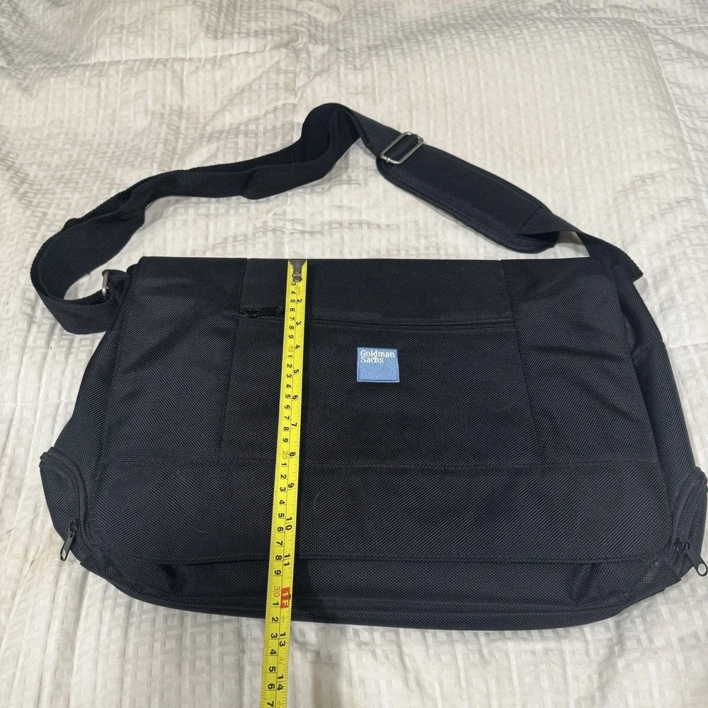 The Unbranded Brand vintage goldman
