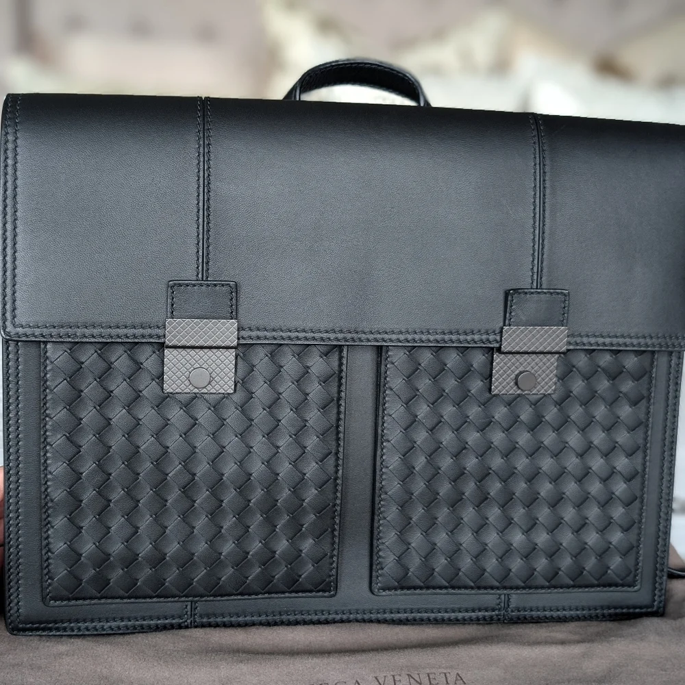 Bottega Veneta Black Leather Men's Bag