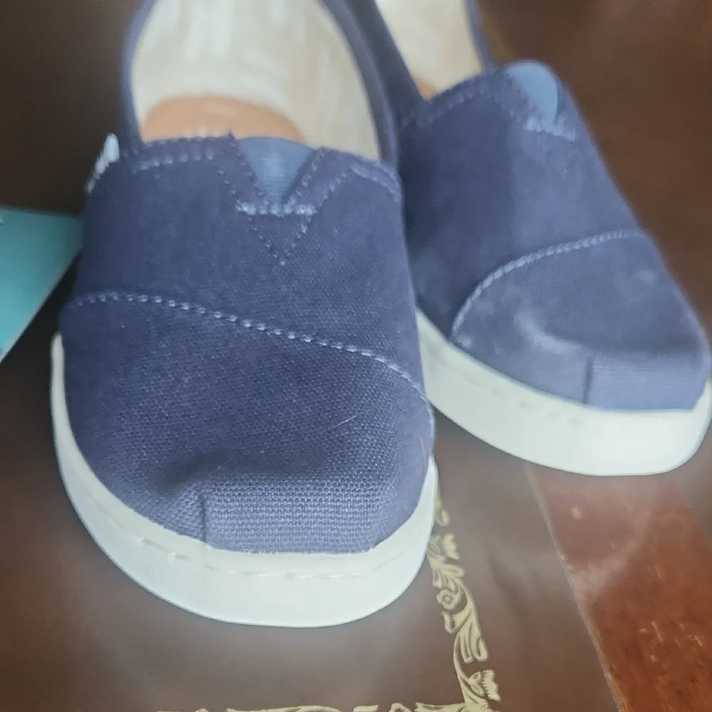 Toms classic slip