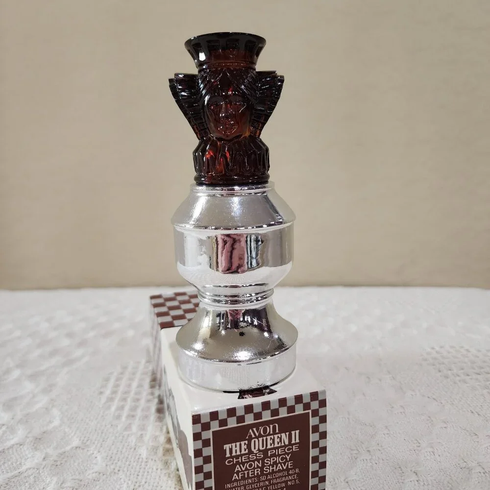 Avon vintage queen
