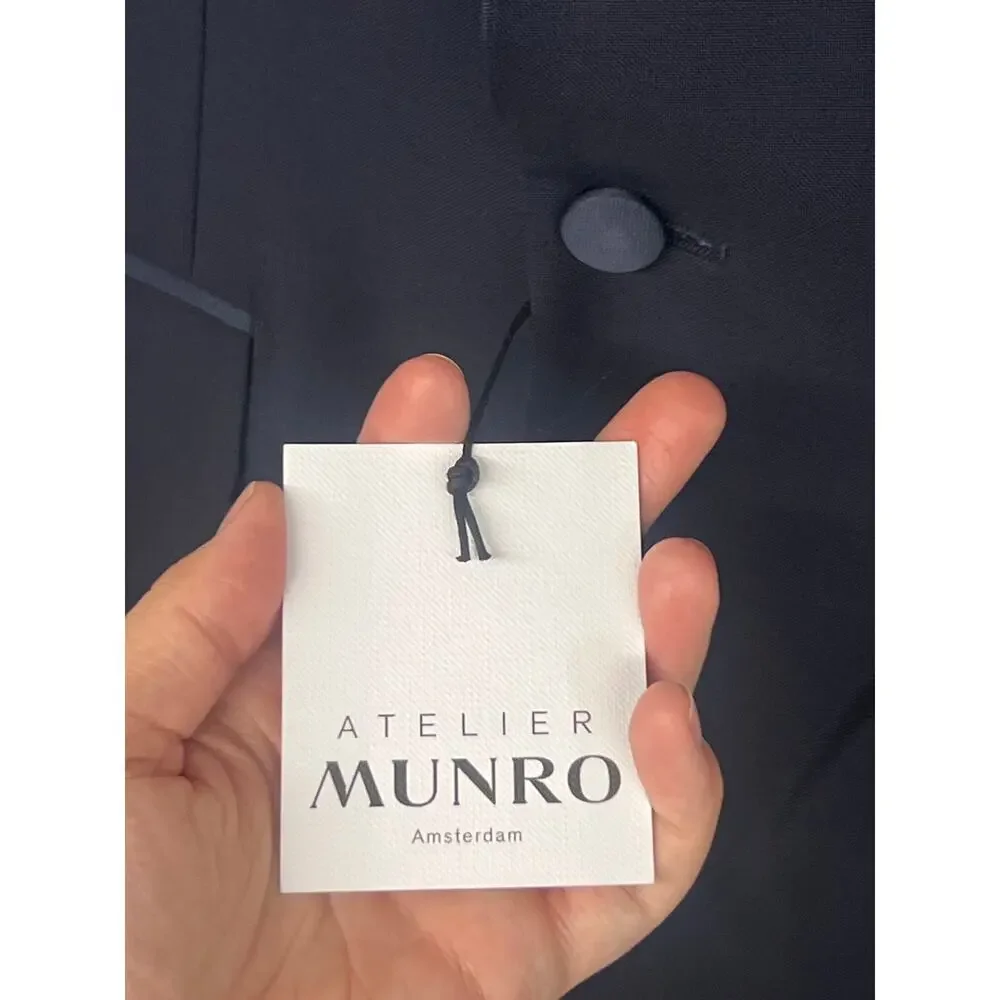 Atelier Munro shipping possible brand