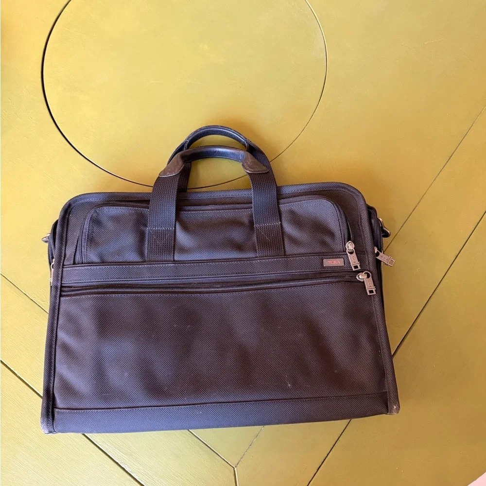 vintage tumi ballistic nylon laptop briefcase in classic black