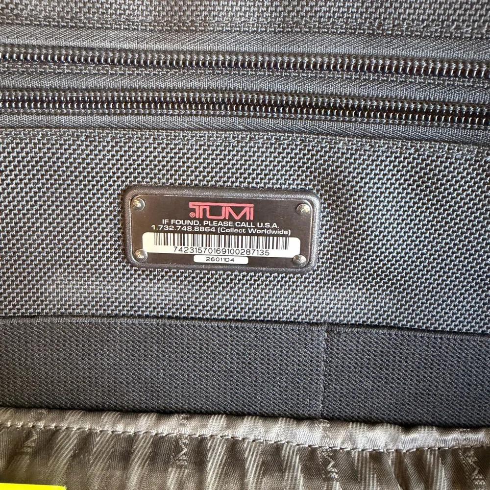Tumi vintage ballistic
